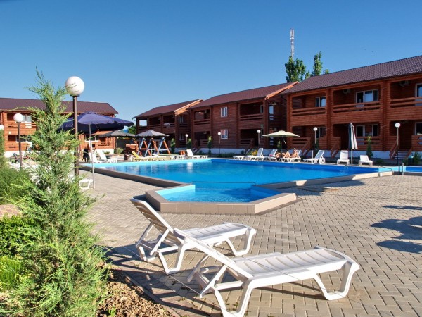 Recreation Recreation Anna Fedotova Spit